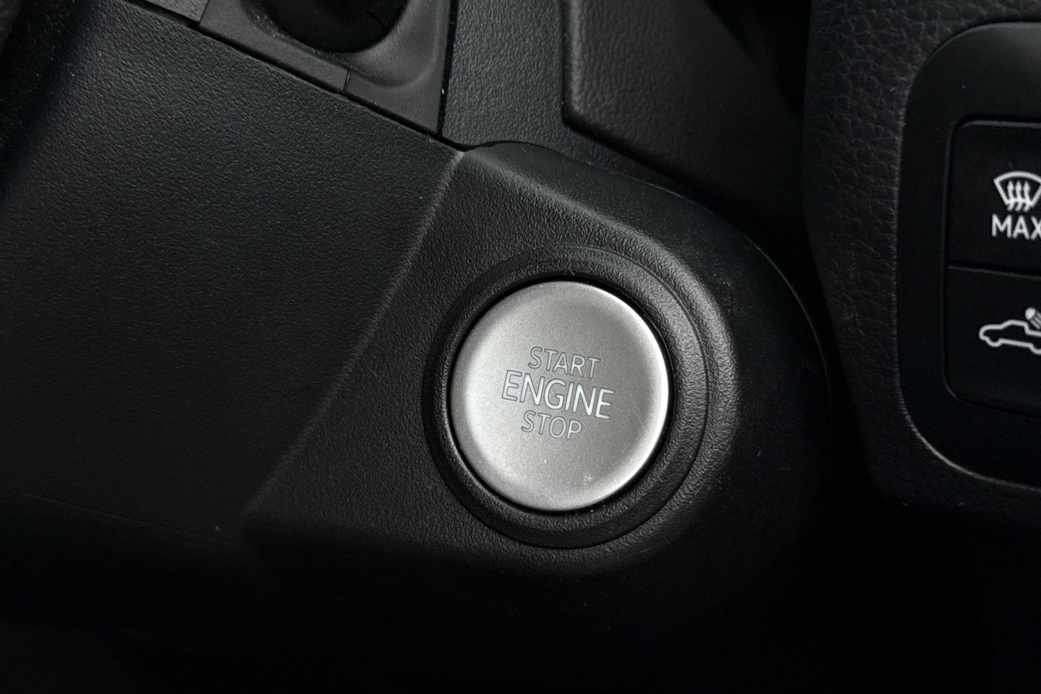 Used Volkswagen Amarok 2024 for sale - 76469344: Photo 37