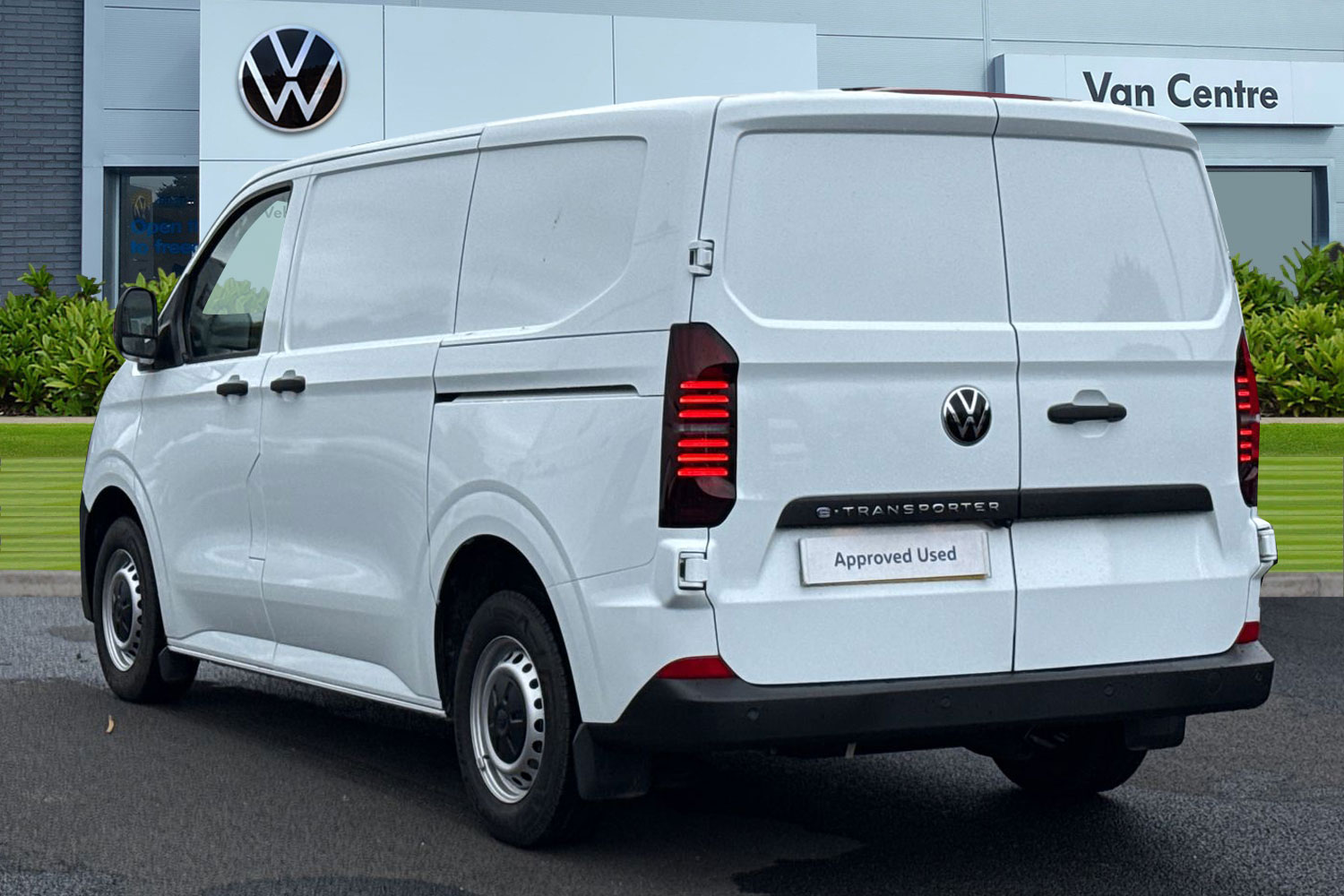 Used Volkswagen Transporter 2025 for sale - 78189680: Photo 2