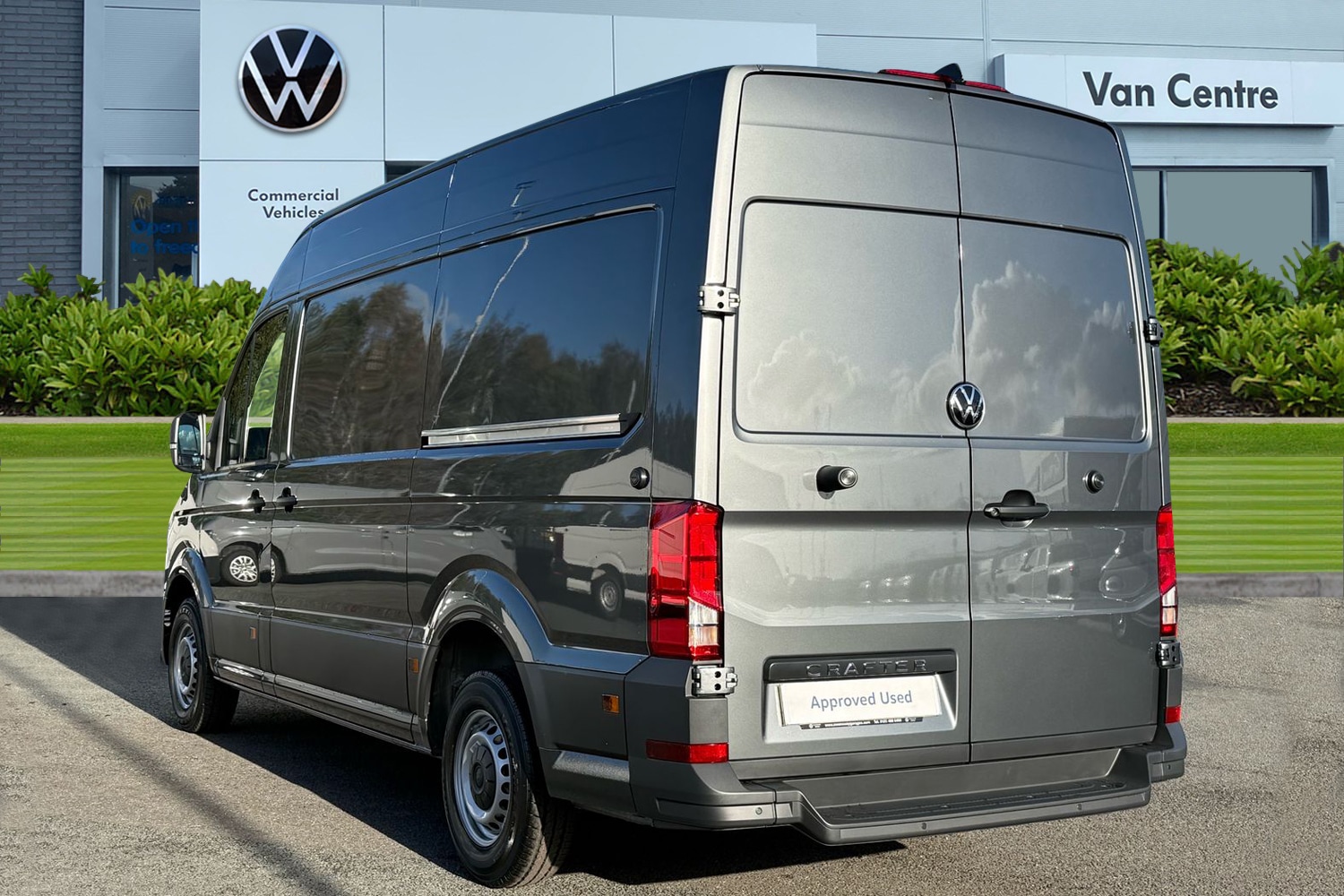 Used Volkswagen Crafter 2025 for sale - 76782962: Photo 2
