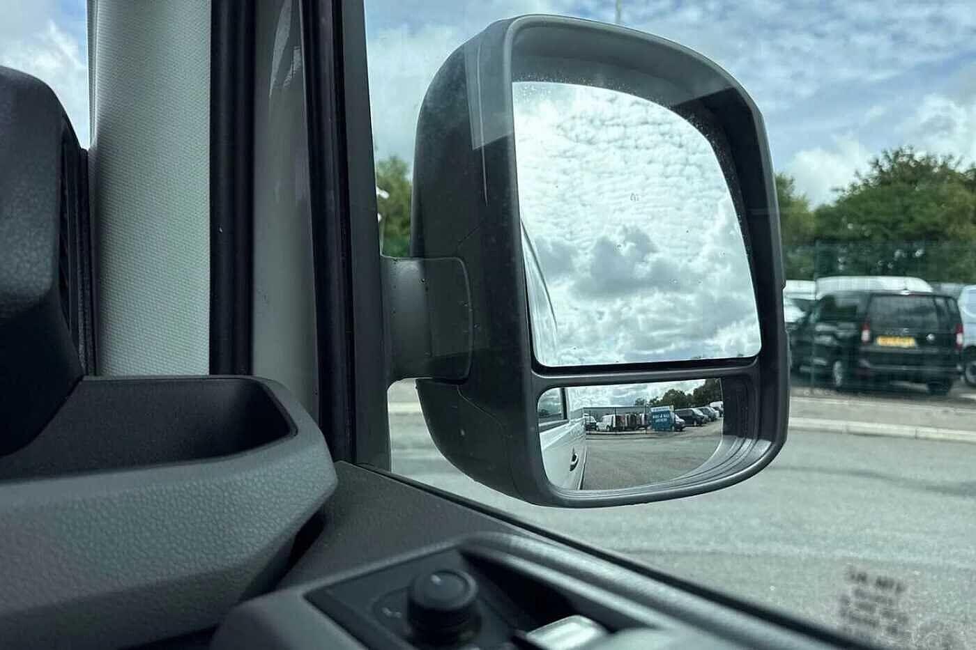 Used Volkswagen Crafter 2025 for sale - 76909461: Photo 17