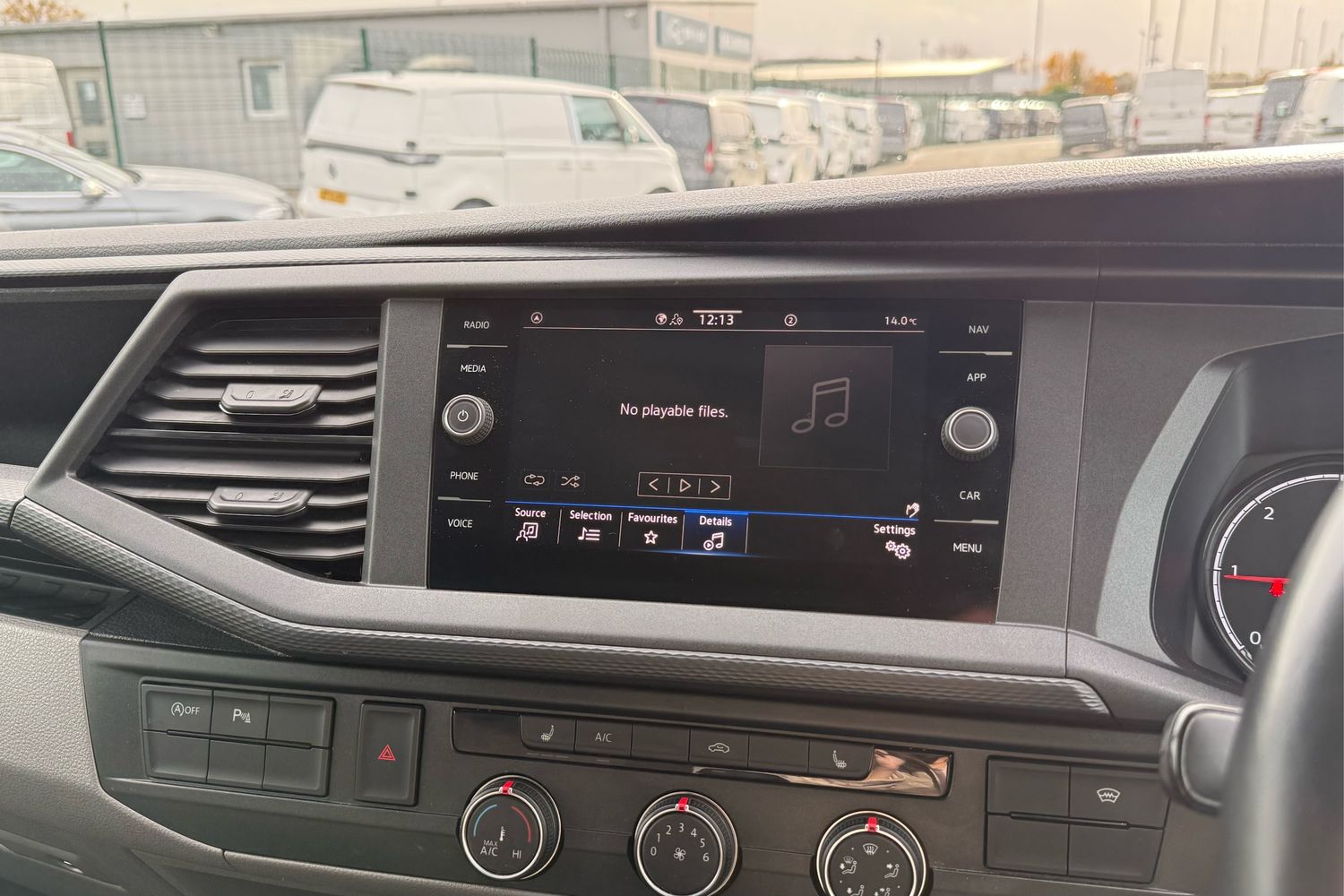 Used Volkswagen Transporter 2024 for sale - 77058359: Photo 45