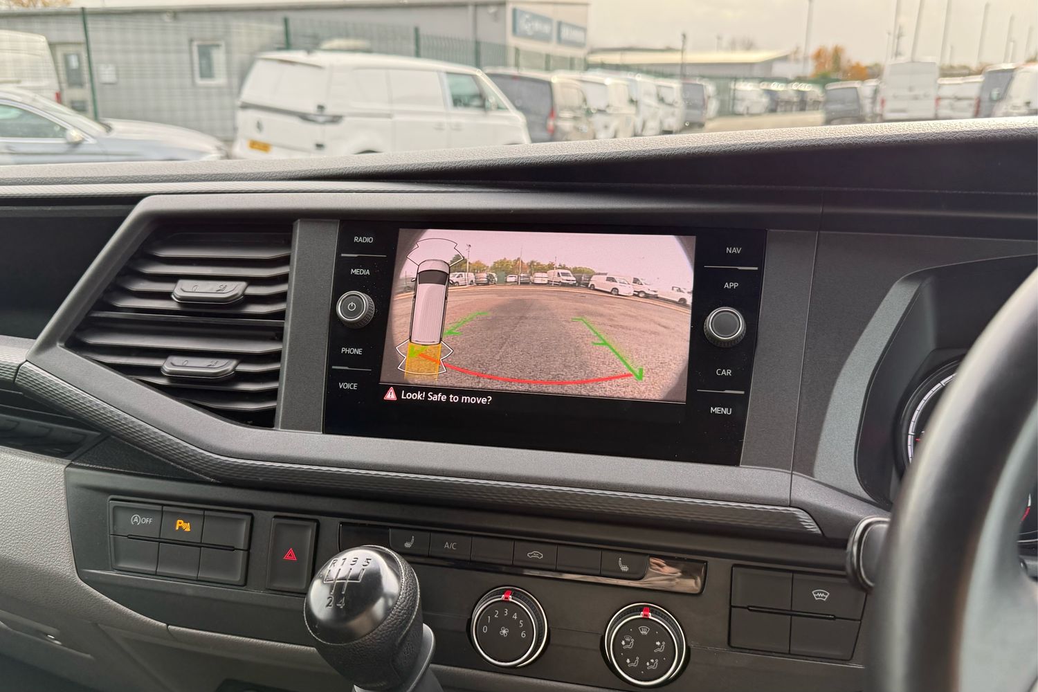 Used Volkswagen Transporter 2024 for sale - 77058359: Photo 52