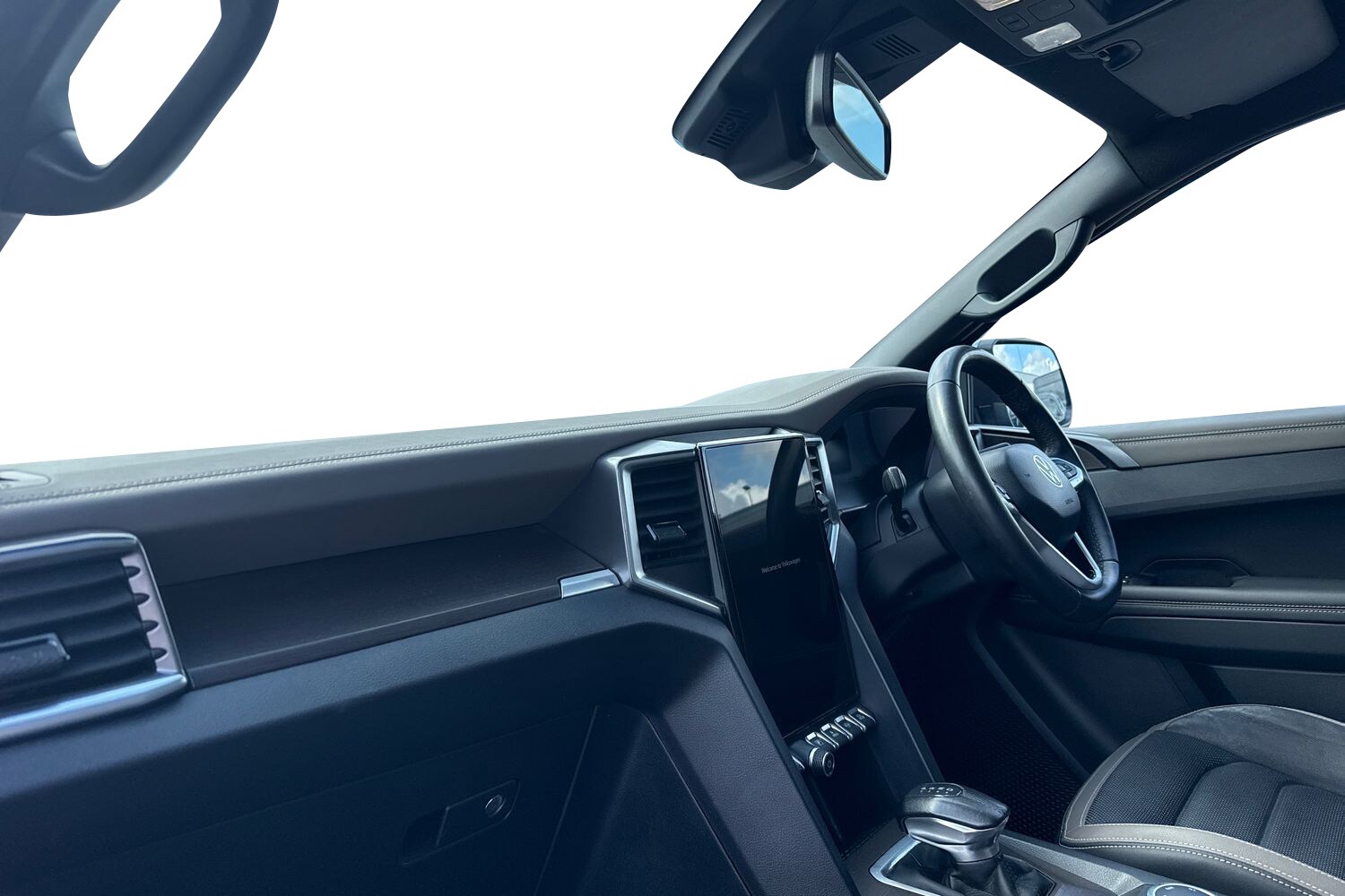 Used Volkswagen Amarok 2024 for sale - 76520103: Photo 14