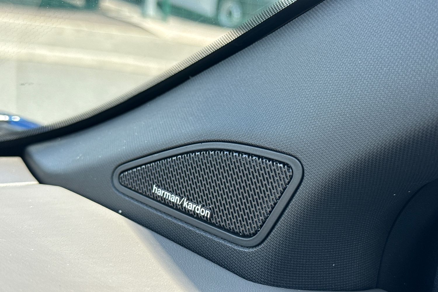 Used Volkswagen Amarok 2024 for sale - 76520103: Photo 46