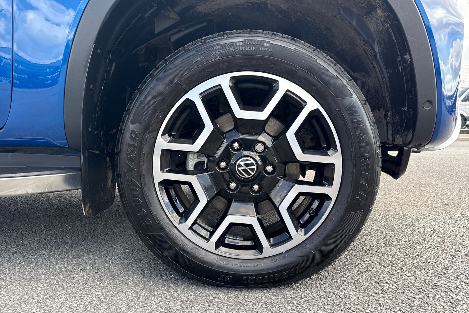 Used Volkswagen Amarok 2024 for sale - 76520103: Photo 9