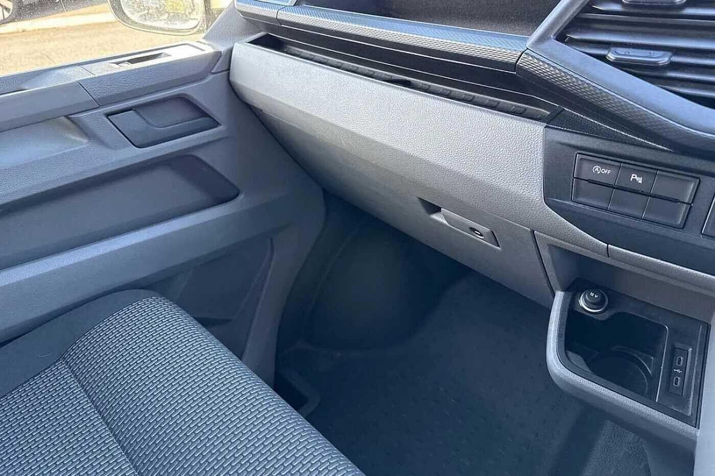 Used Volkswagen Transporter 2024 for sale - 77211544: Photo 14