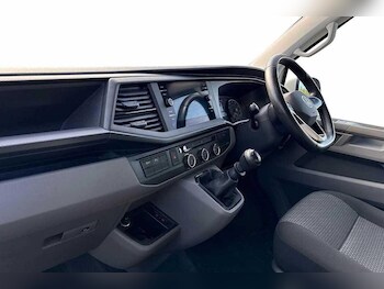 Used Volkswagen Transporter 2024 for sale - 77211544: Photo