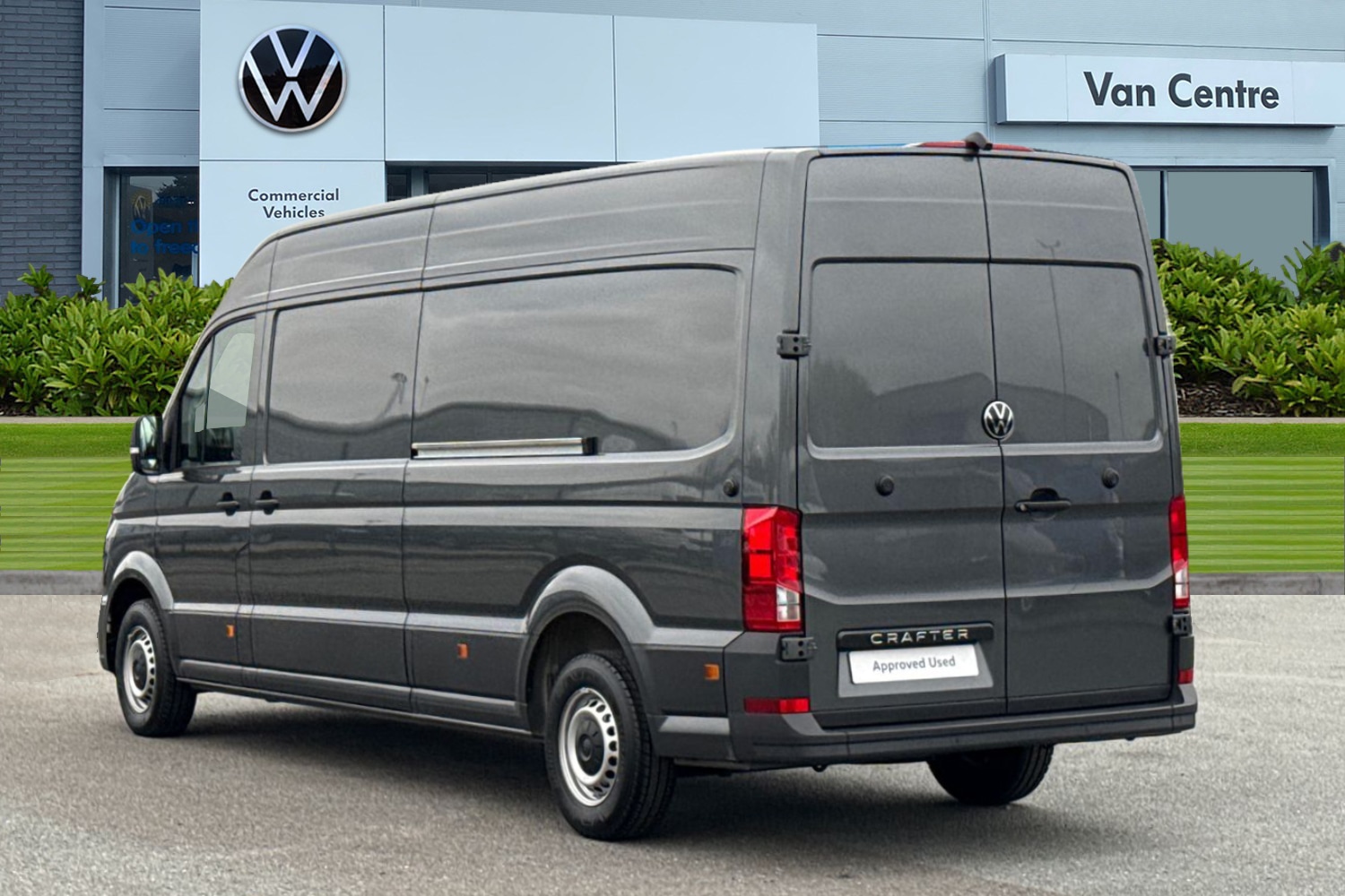 Used Volkswagen Crafter 2025 for sale - 77072032: Photo 2