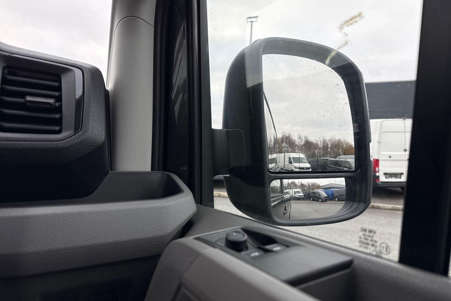 Used Volkswagen Crafter 2025 for sale - 77072032: Photo 20