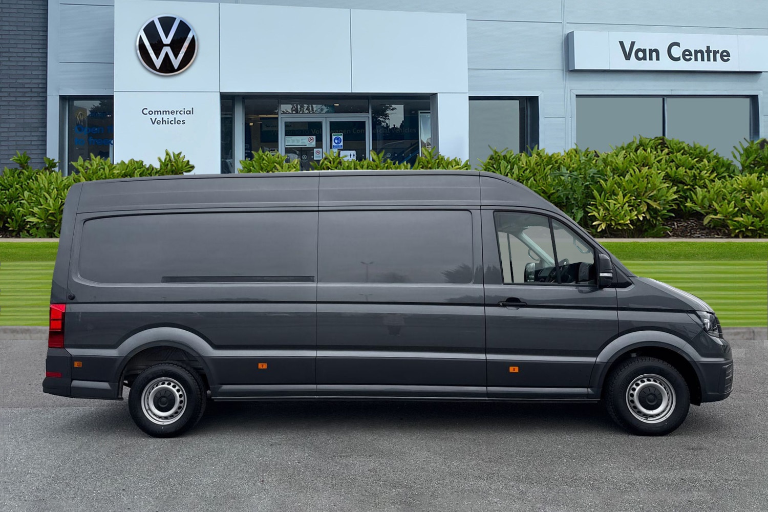 Used Volkswagen Crafter 2025 for sale - 77072032: Photo 3