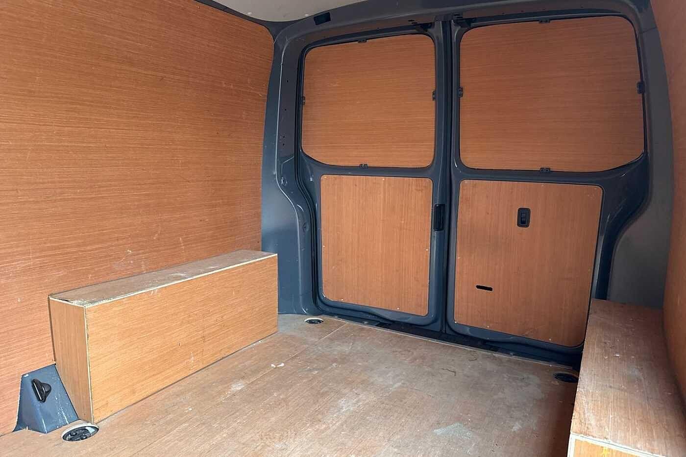 Used Volkswagen Transporter 2024 for sale - 76617122: Photo 13