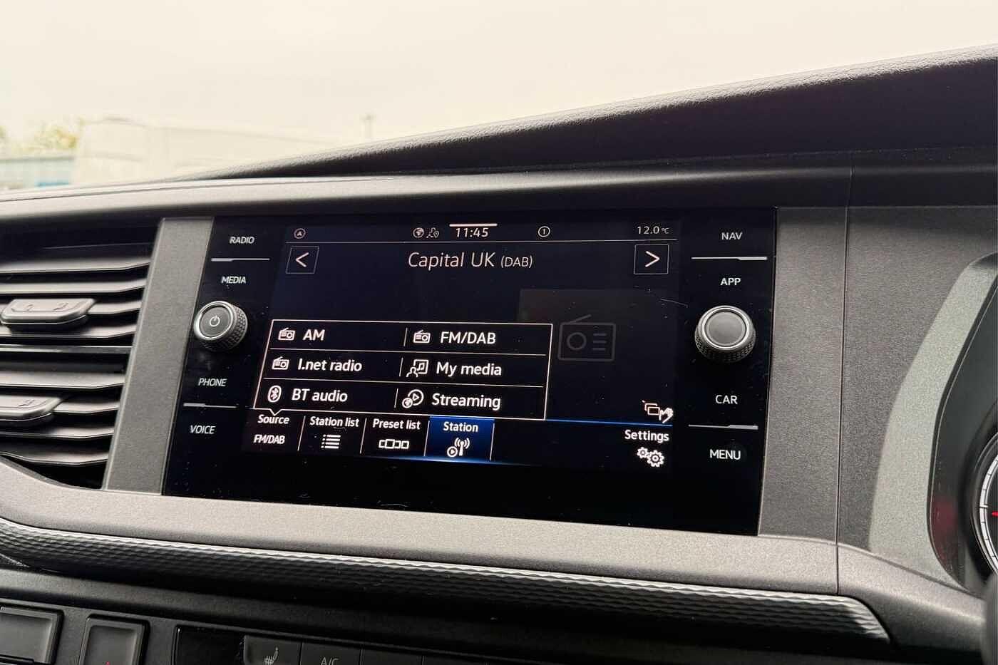 Used Volkswagen Transporter 2024 for sale - 76617122: Photo 48