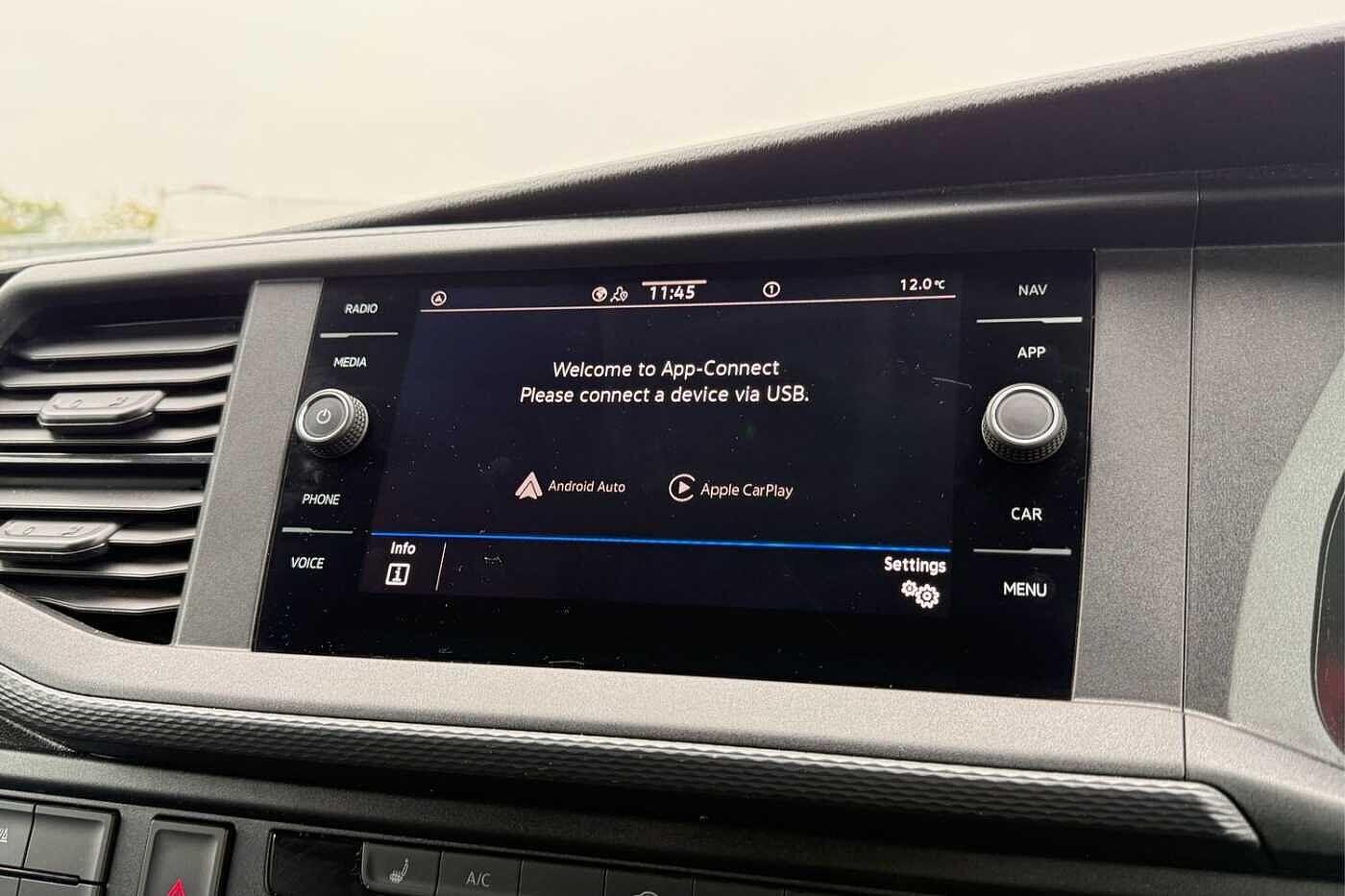 Used Volkswagen Transporter 2024 for sale - 76617122: Photo 50