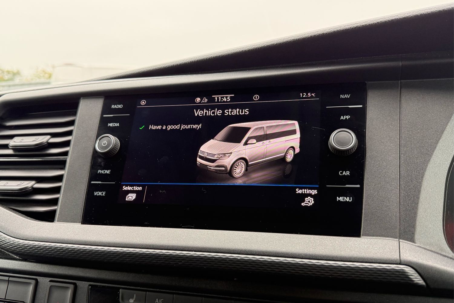 Used Volkswagen Transporter 2024 for sale - 76617122: Photo 52