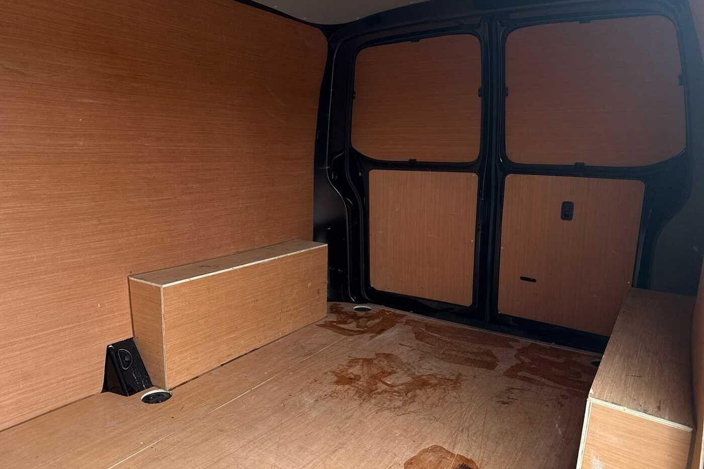 Used Volkswagen Transporter 2024 for sale - 76884216: Photo 13