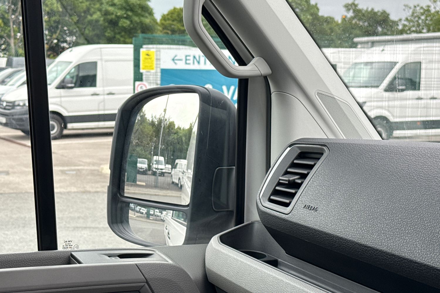 Used Volkswagen Crafter 2025 for sale - 76469337: Photo 46