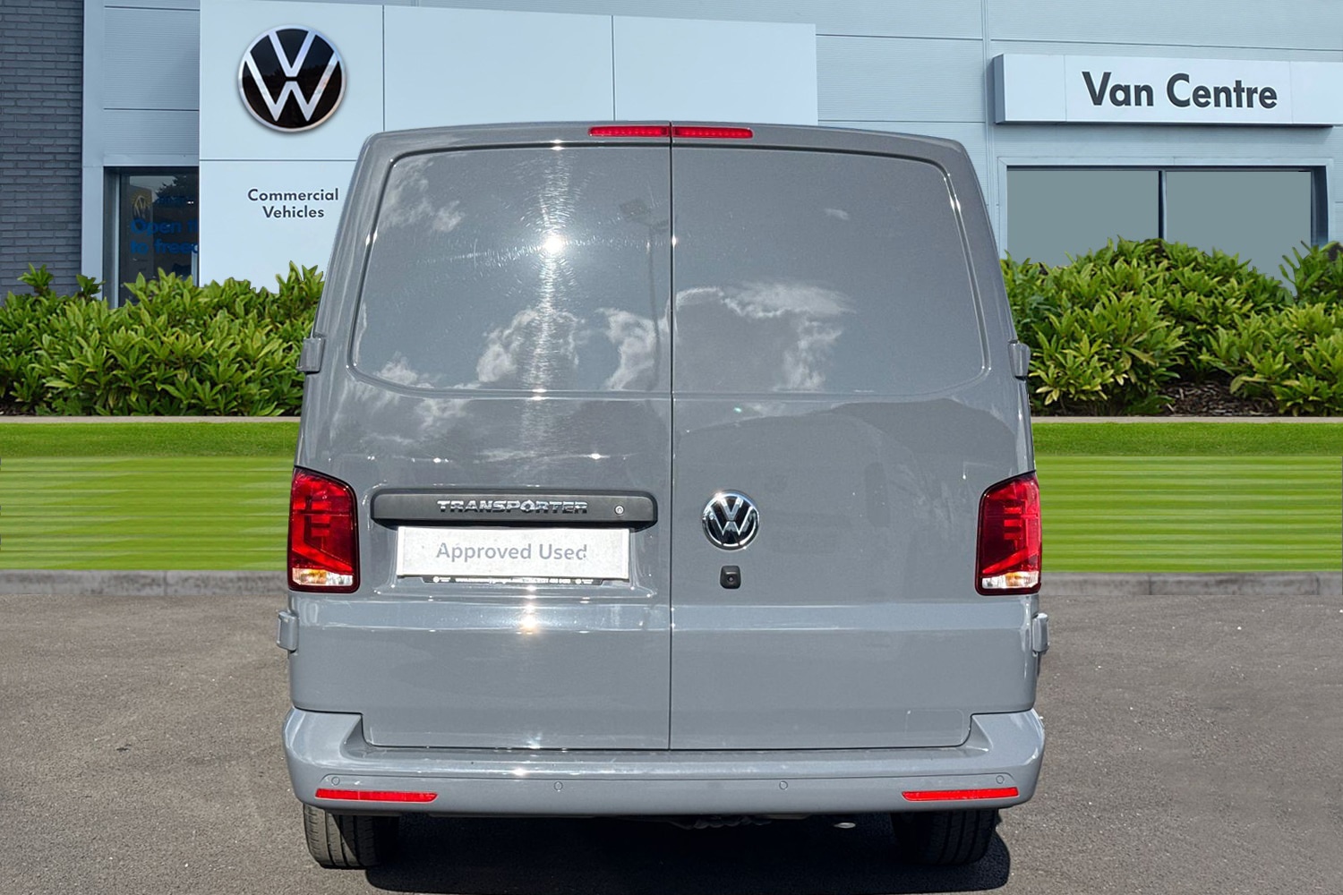 Used Volkswagen Transporter 2024 for sale - 76520038: Photo 4