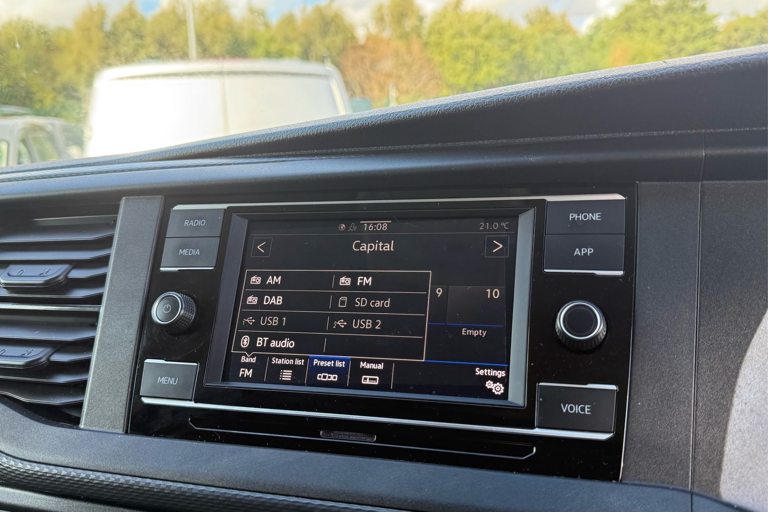 Used Volkswagen Transporter 2024 for sale - 76520038: Photo 45