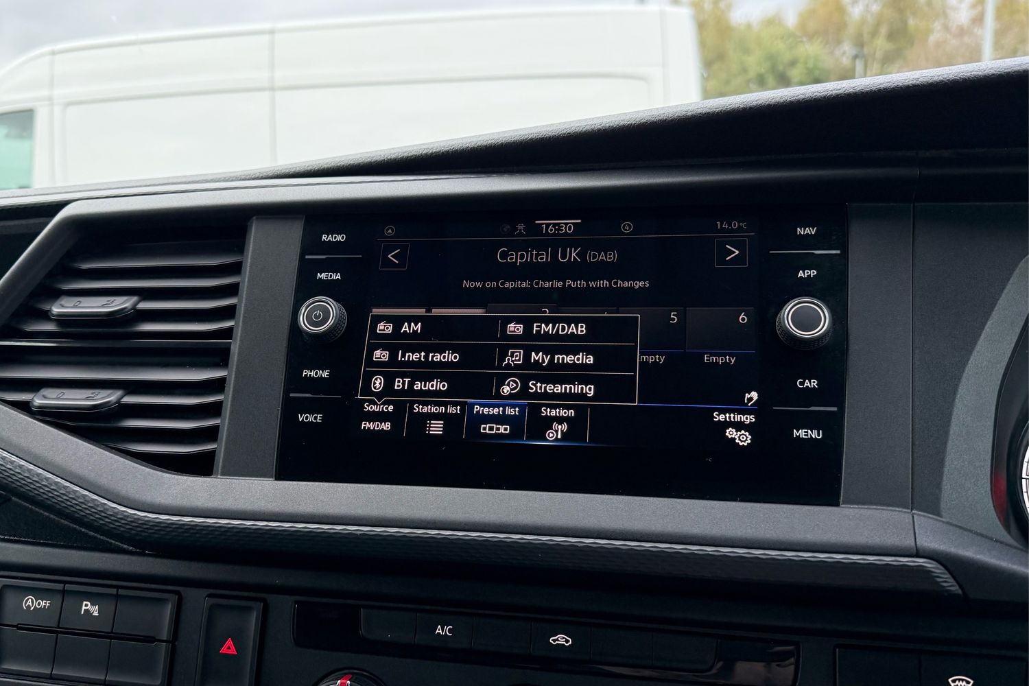 Used Volkswagen Transporter 2024 for sale - 77686815: Photo 48