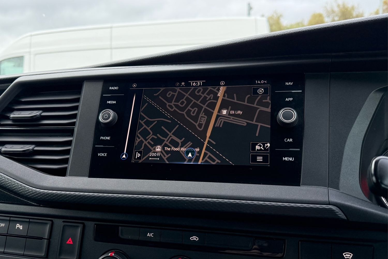 Used Volkswagen Transporter 2024 for sale - 77686815: Photo 51