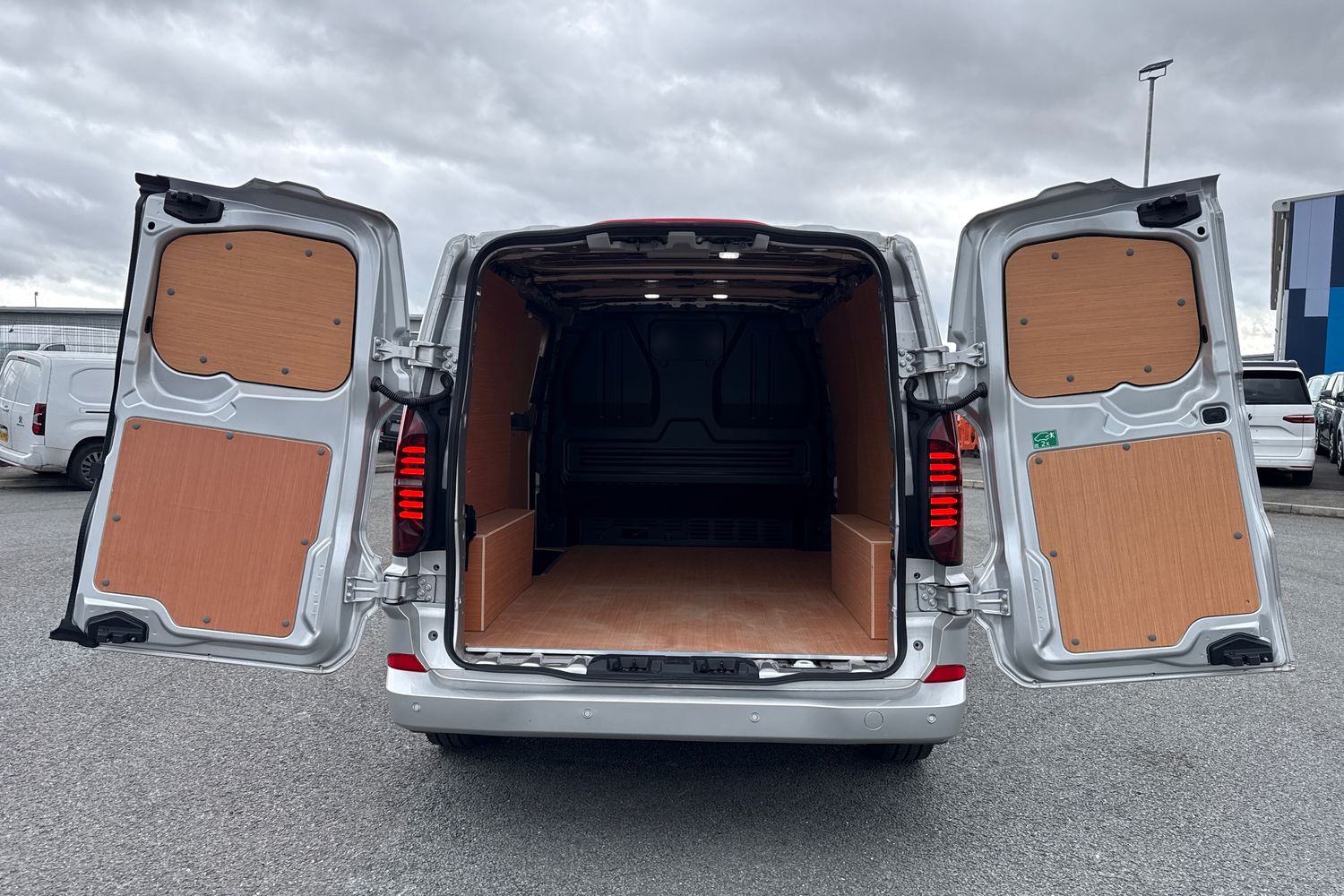 Used Volkswagen Transporter 2025 for sale - 77849341: Photo 6