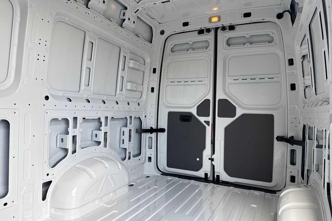 Used Volkswagen Crafter 2025 for sale - 76783041: Photo 13