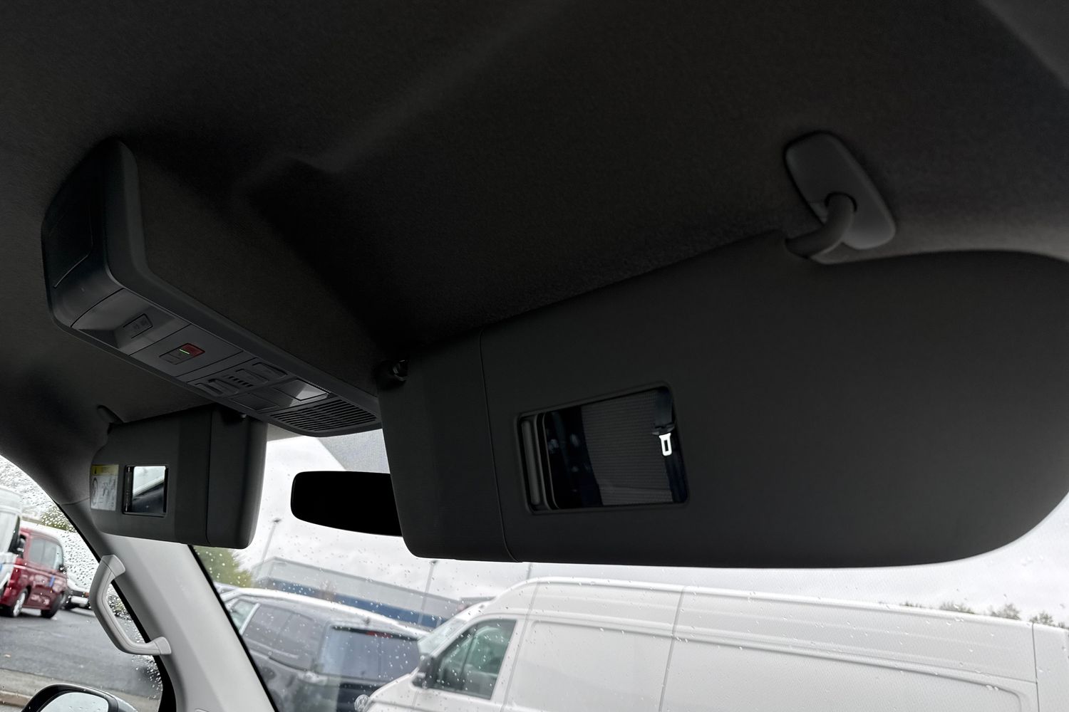 Used Volkswagen Transporter 2024 for sale - 76564700: Photo 37