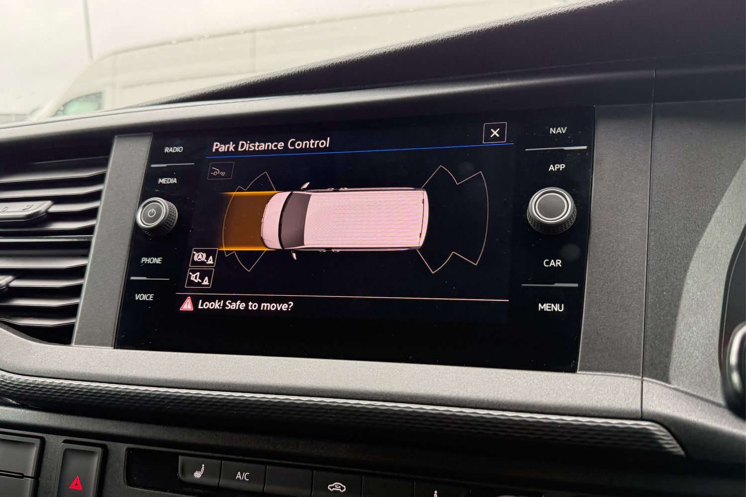 Used Volkswagen Transporter 2024 for sale - 76564700: Photo 52