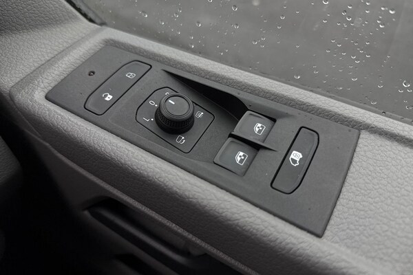 Used Volkswagen Transporter 2024 for sale - 76299884: Photo 17