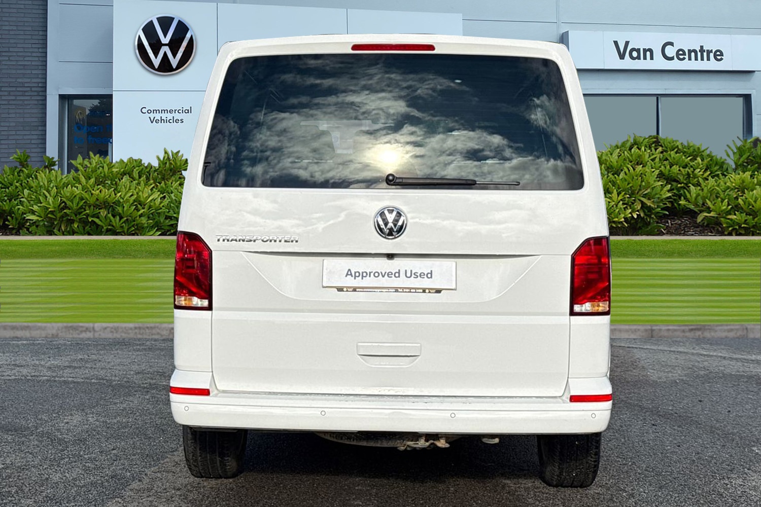 Used Volkswagen Transporter 2024 for sale - 76368650: Photo 4
