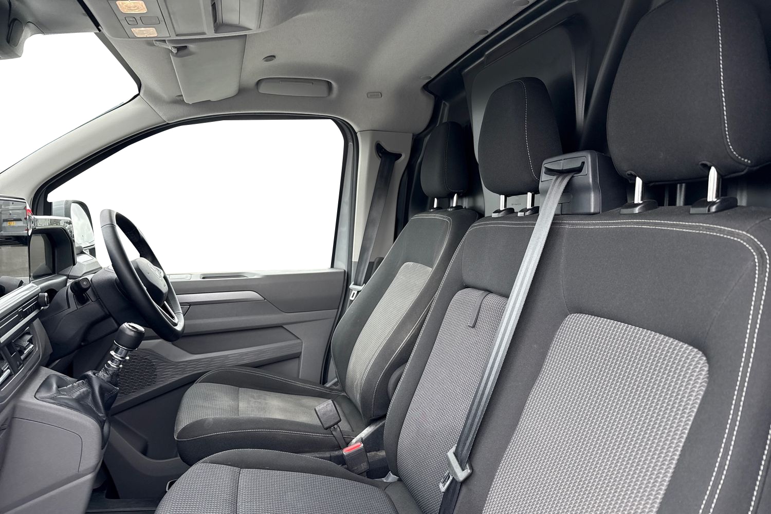 Used Volkswagen Transporter 2025 for sale - 77888904: Photo 16