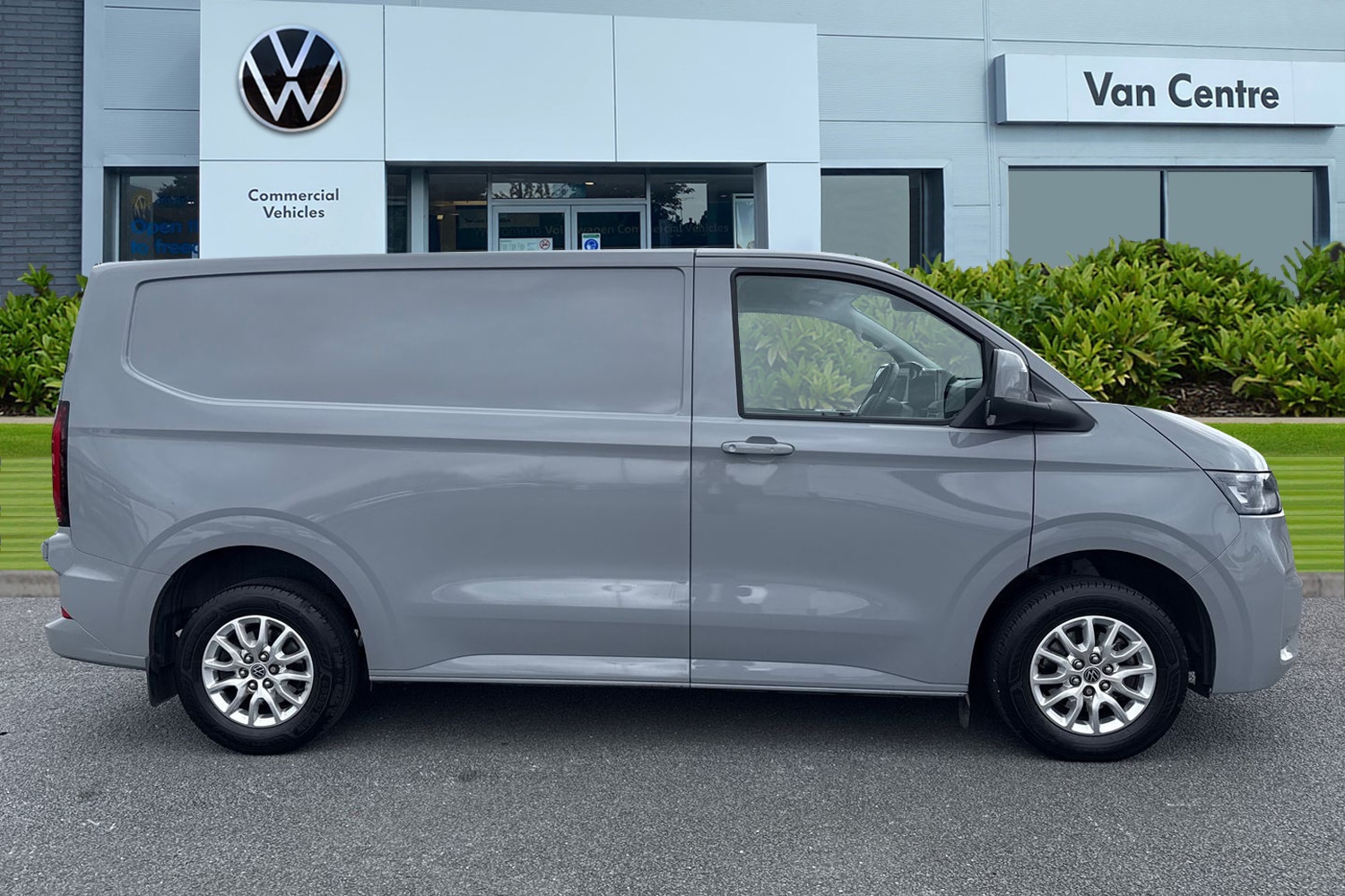 Used Volkswagen Transporter 2025 for sale - 77888904: Photo 3