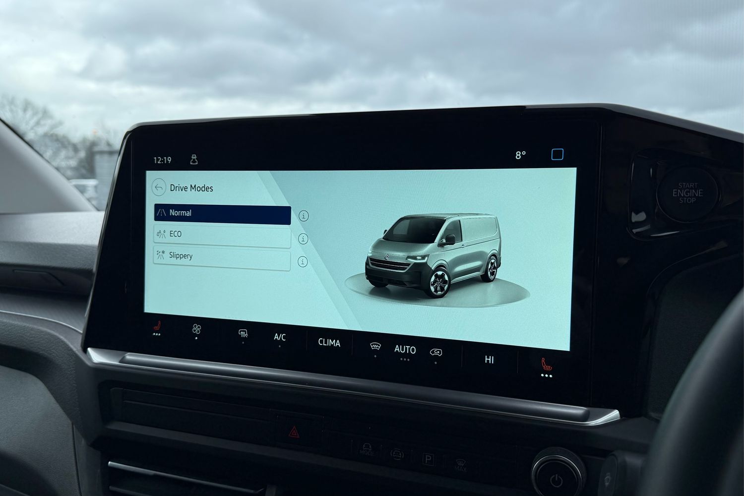 Used Volkswagen Transporter 2025 for sale - 77888904: Photo 46