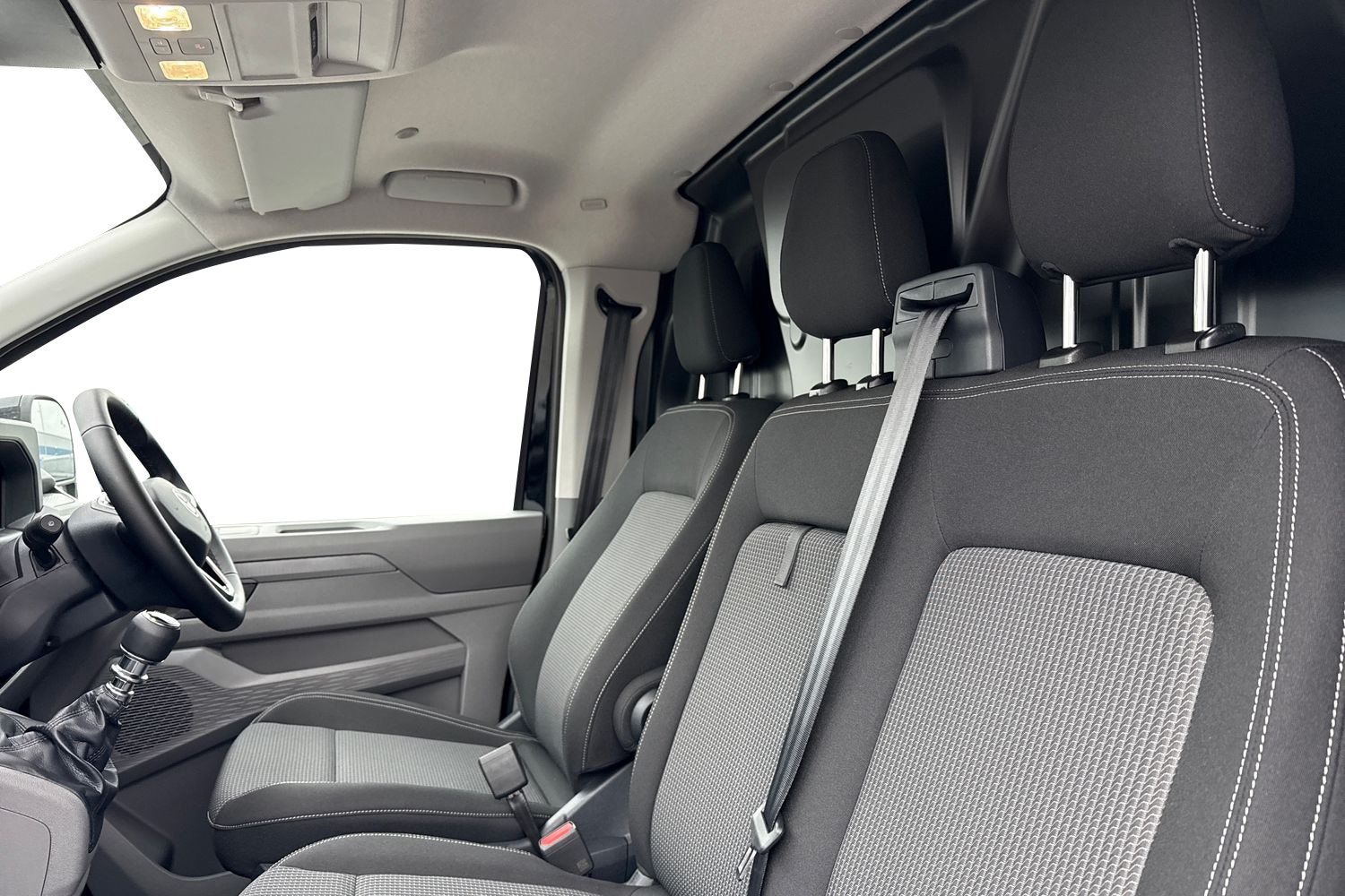 Used Volkswagen Transporter 2025 for sale - 77052207: Photo 15