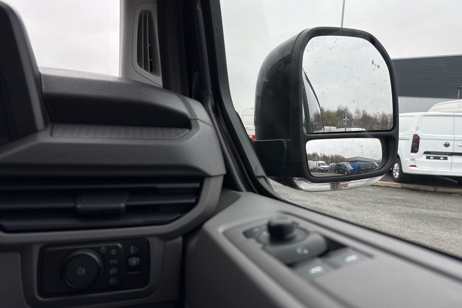 Used Volkswagen Transporter 2025 for sale - 77052207: Photo 20