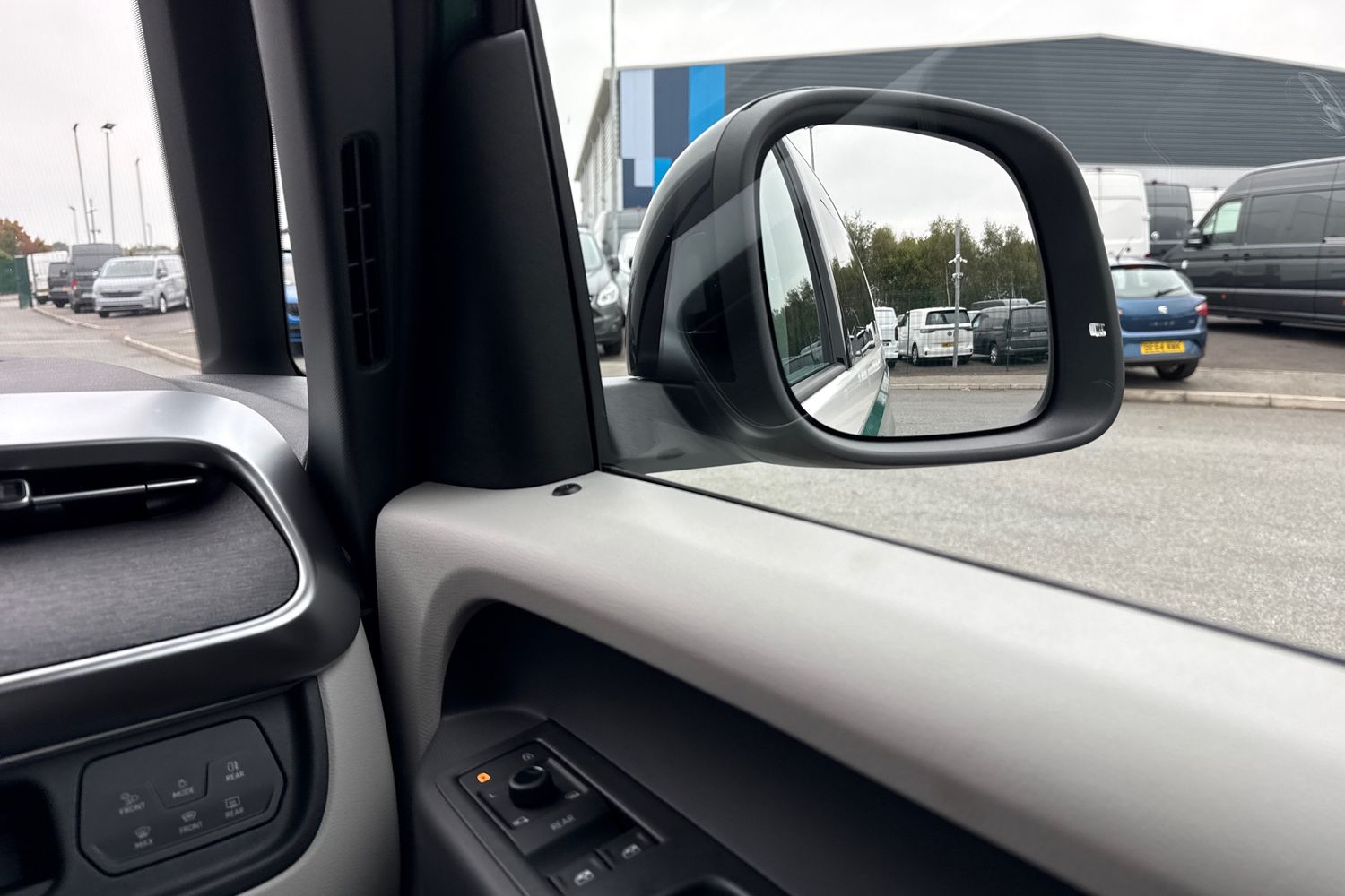 Used Volkswagen ID.Buzz 2025 for sale - 76405882: Photo 20