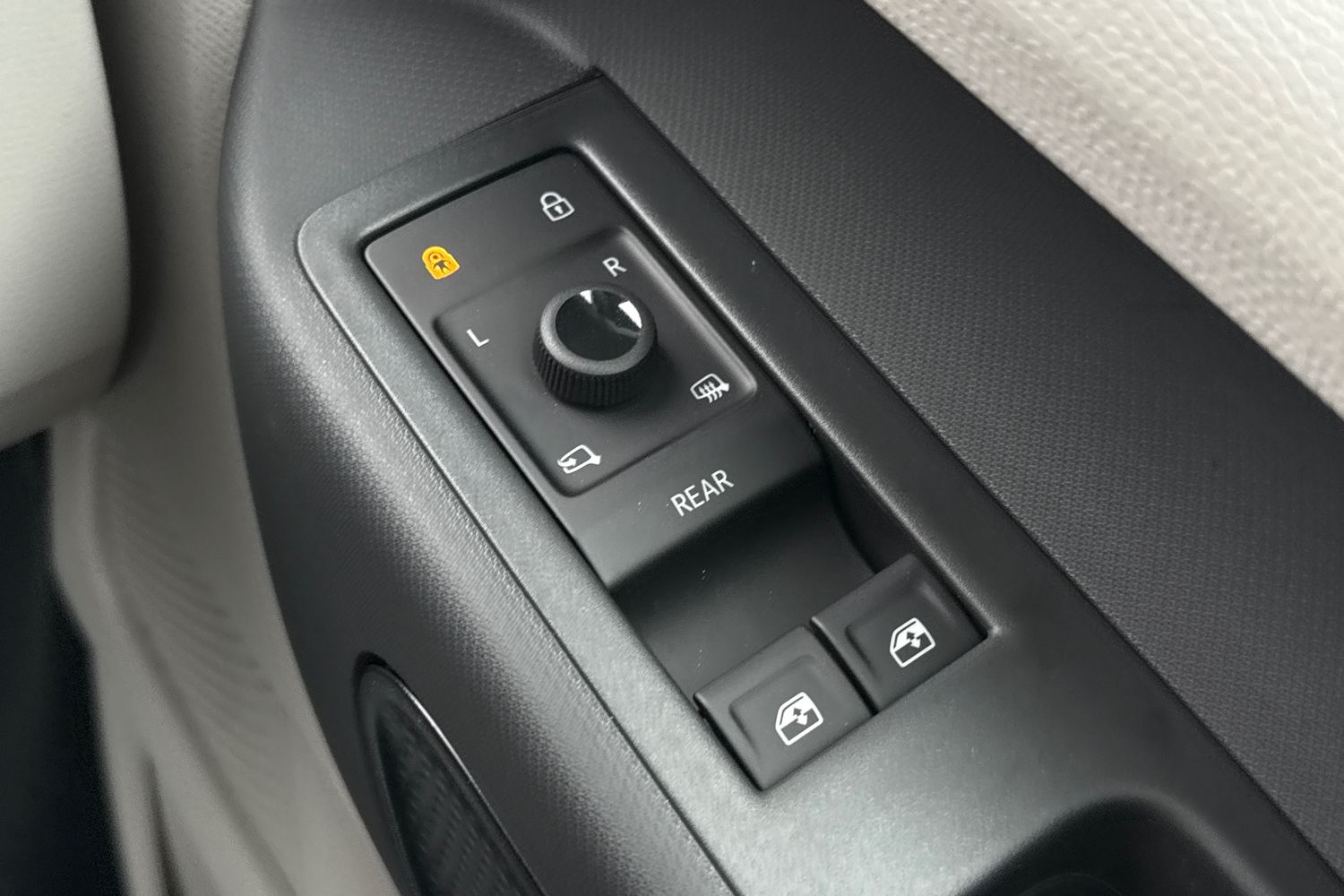 Used Volkswagen ID.Buzz 2025 for sale - 76405882: Photo 41