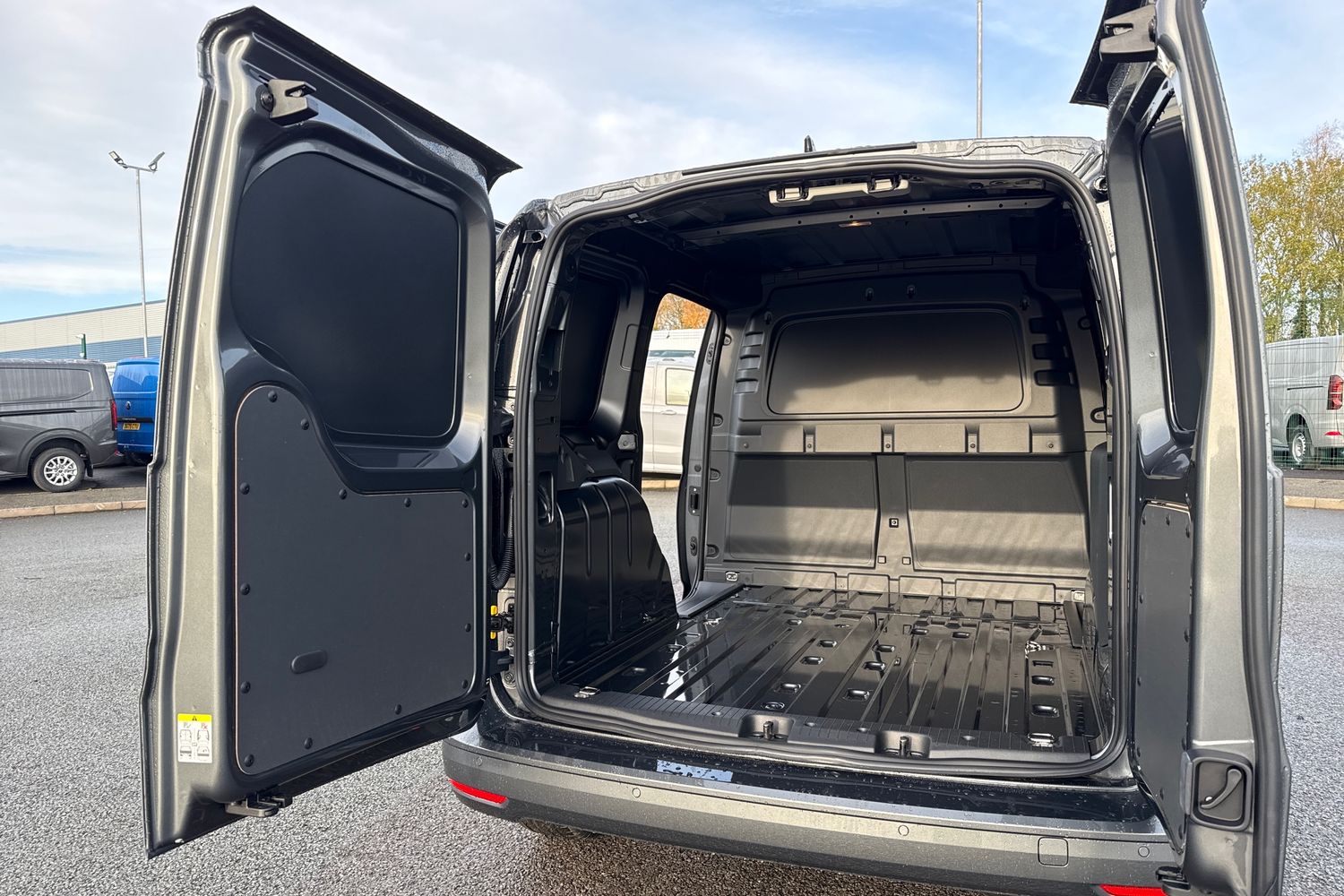 Used Volkswagen Caddy 2025 for sale - 77161381: Photo 33