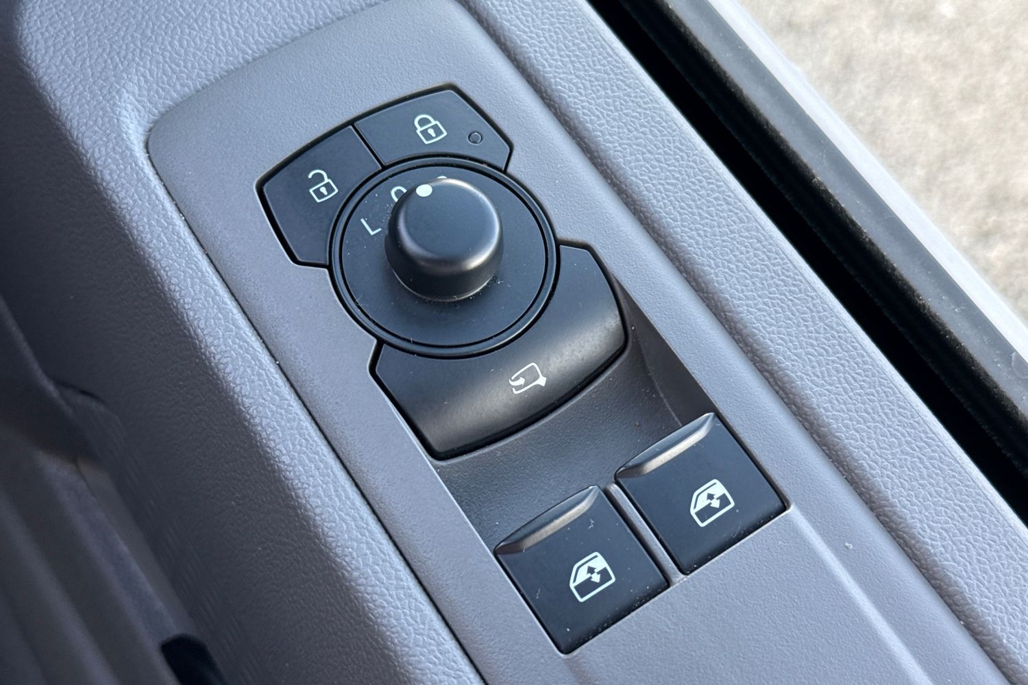 Used Volkswagen Transporter 2025 for sale - 77500764: Photo 43