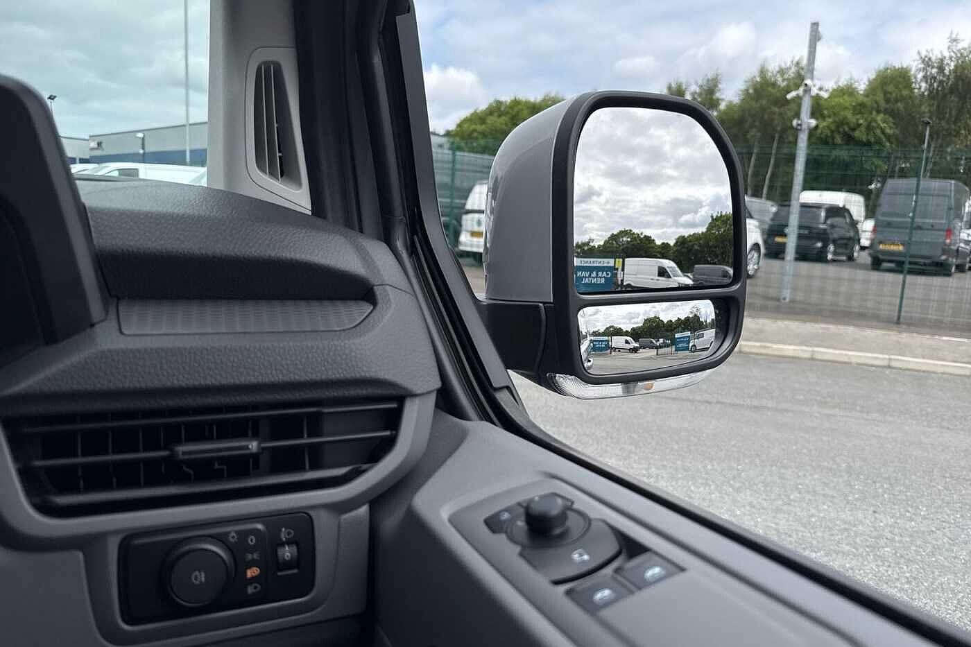 Used Volkswagen Transporter 2025 for sale - 78016327: Photo 17