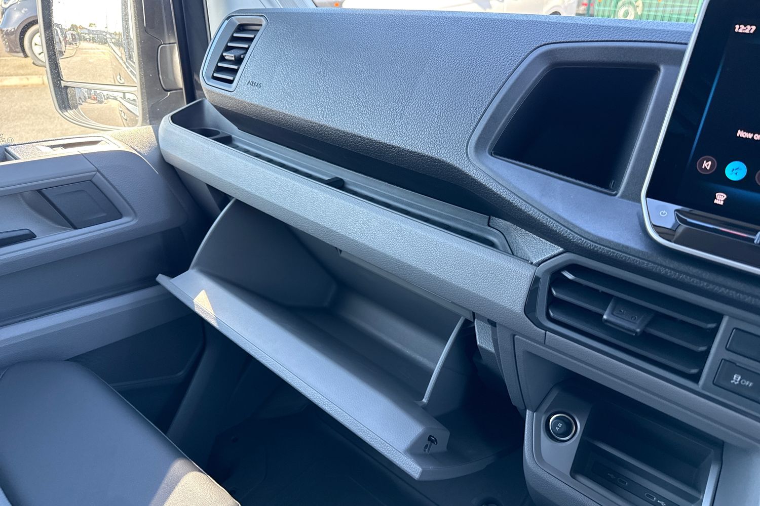 Used Volkswagen Crafter 2025 for sale - 76088405: Photo 35
