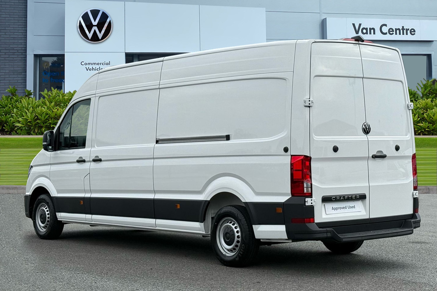 Used Volkswagen Crafter 2025 for sale - 76268034: Photo 2