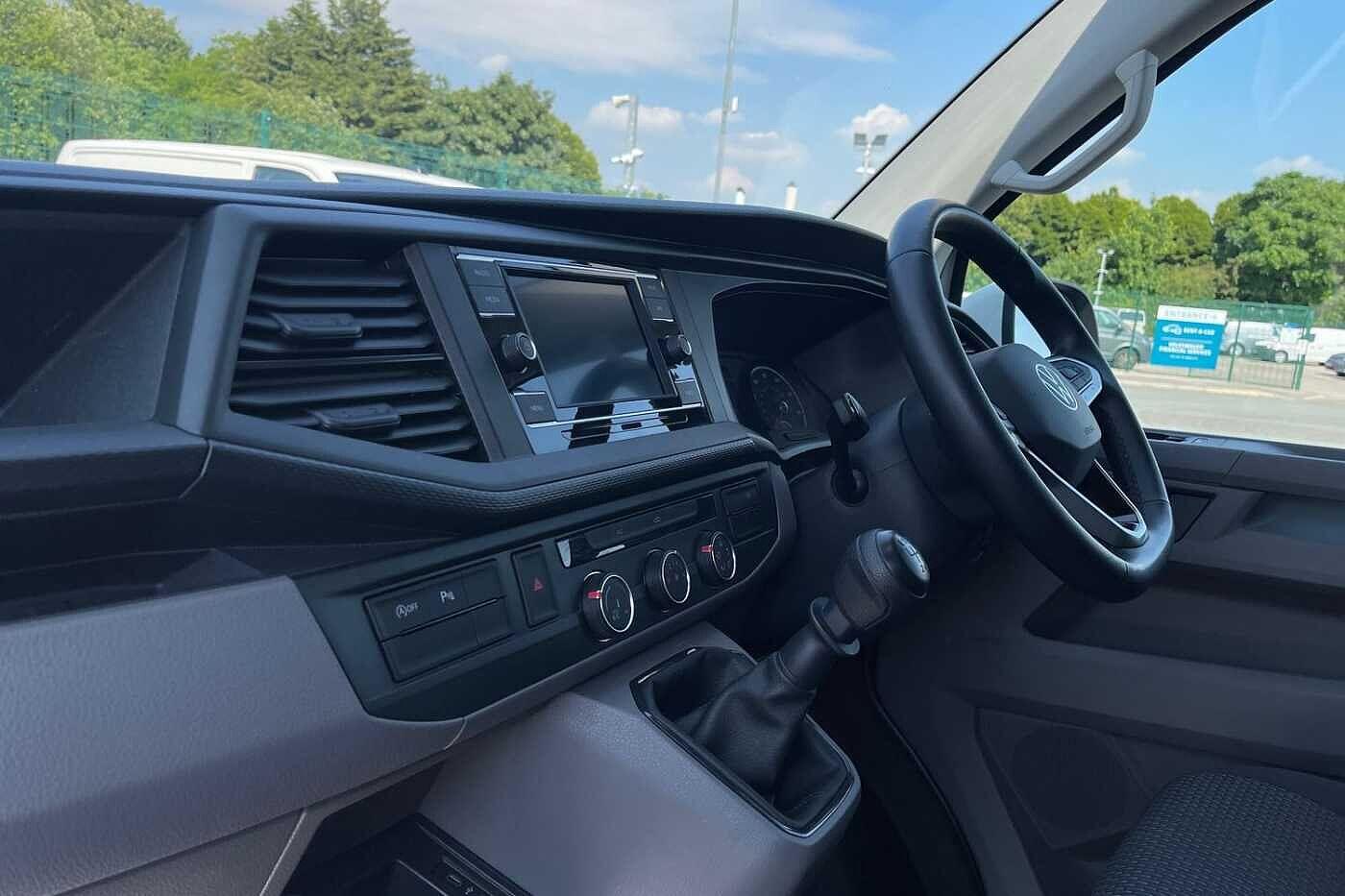 Used Volkswagen Transporter 2024 for sale - 77187312: Photo 50