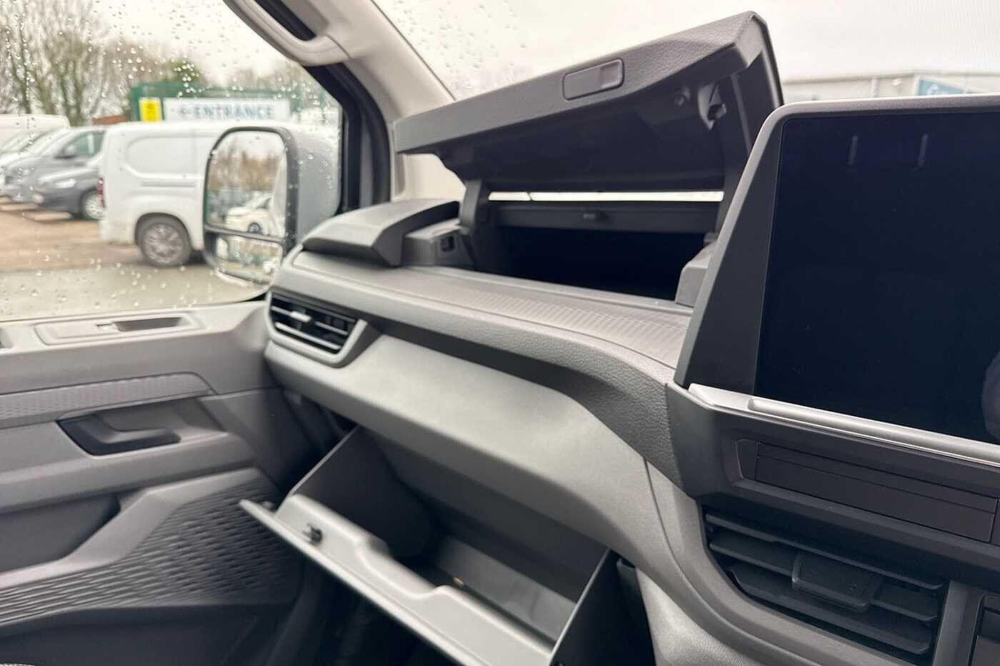 Used Volkswagen Transporter 2025 for sale - 77834929: Photo 32