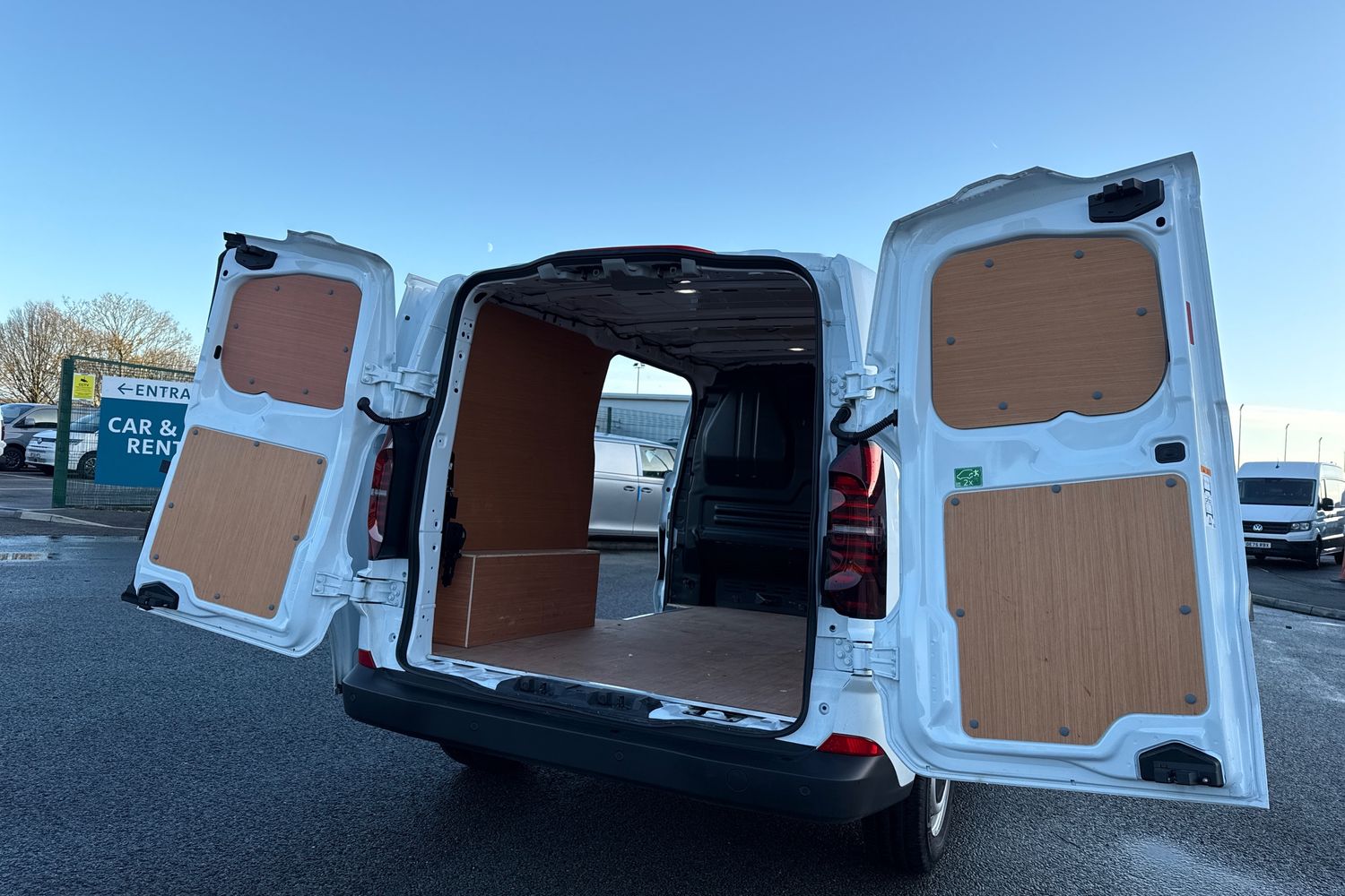 Used Volkswagen Transporter 2025 for sale - 76746361: Photo 31