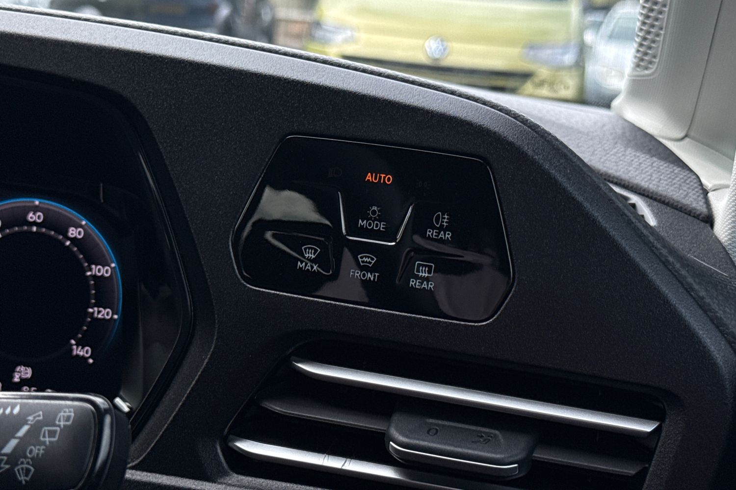 Used Volkswagen Caddy Maxi 2024 for sale - 76232596: Photo 37