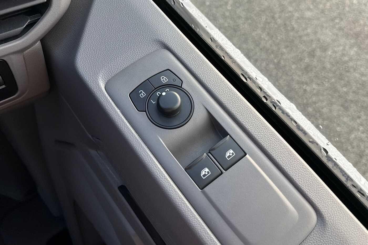 Used Volkswagen Transporter 2025 for sale - 77897669: Photo 35