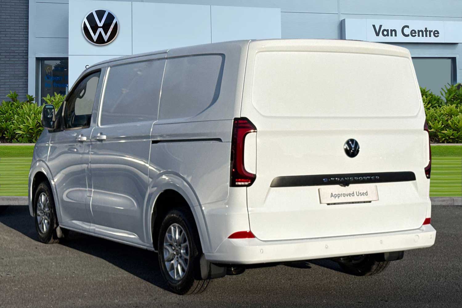 Used Volkswagen Transporter 2025 for sale - 77361940: Photo 2