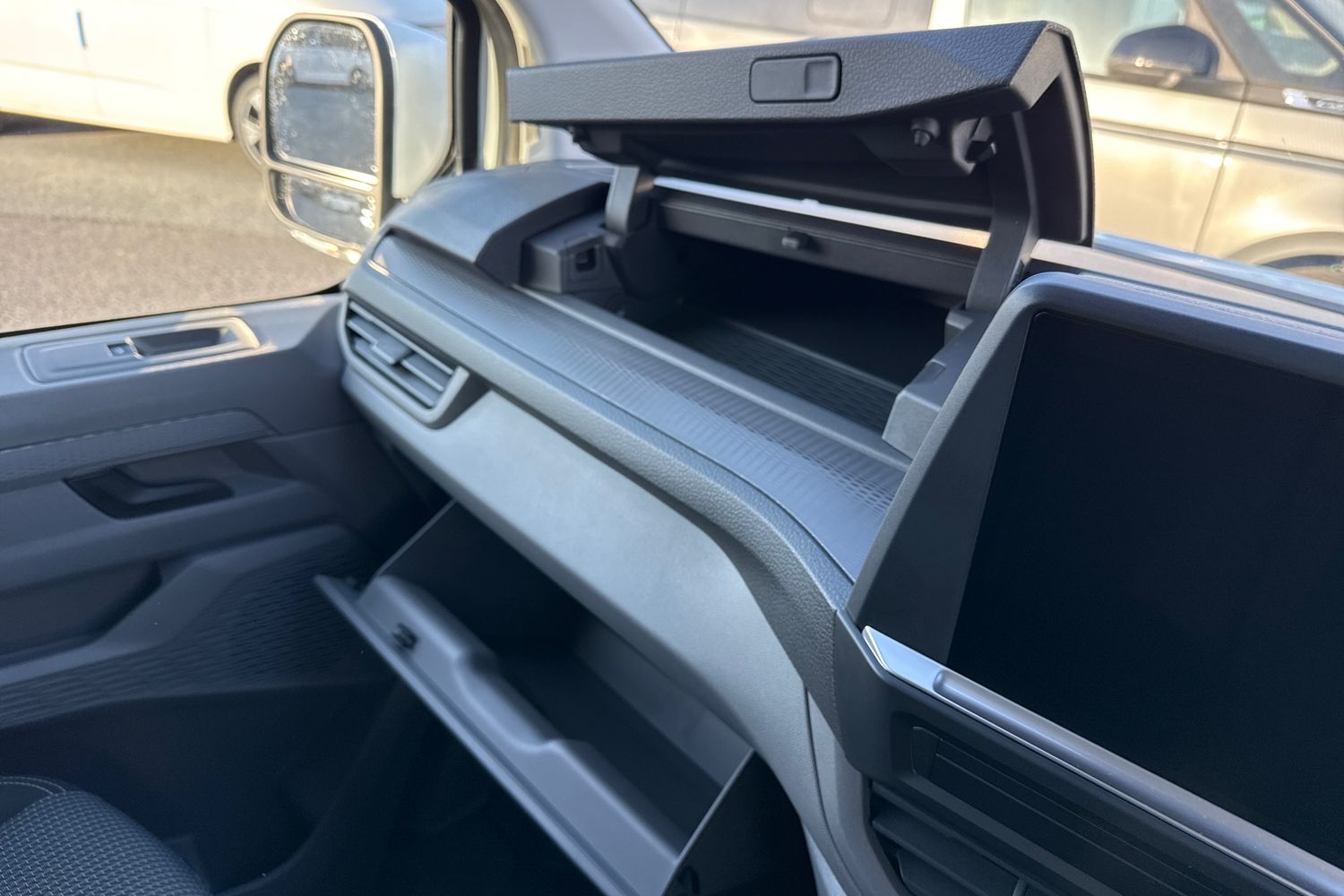 Used Volkswagen Transporter 2025 for sale - 77361940: Photo 34