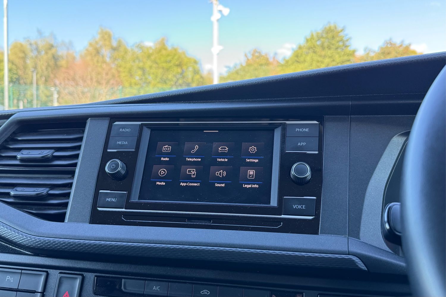 Used Volkswagen Transporter 2024 for sale - 77128919: Photo 16